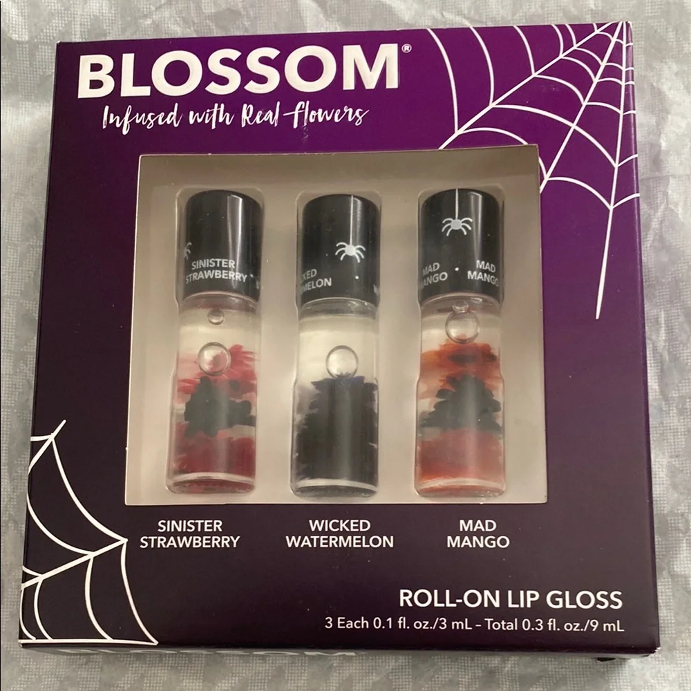 *Blossom Roll-On Lip Gloss Set